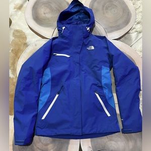 The North Face Women’s XS 3-in-1 Hyvent Jacket, blue